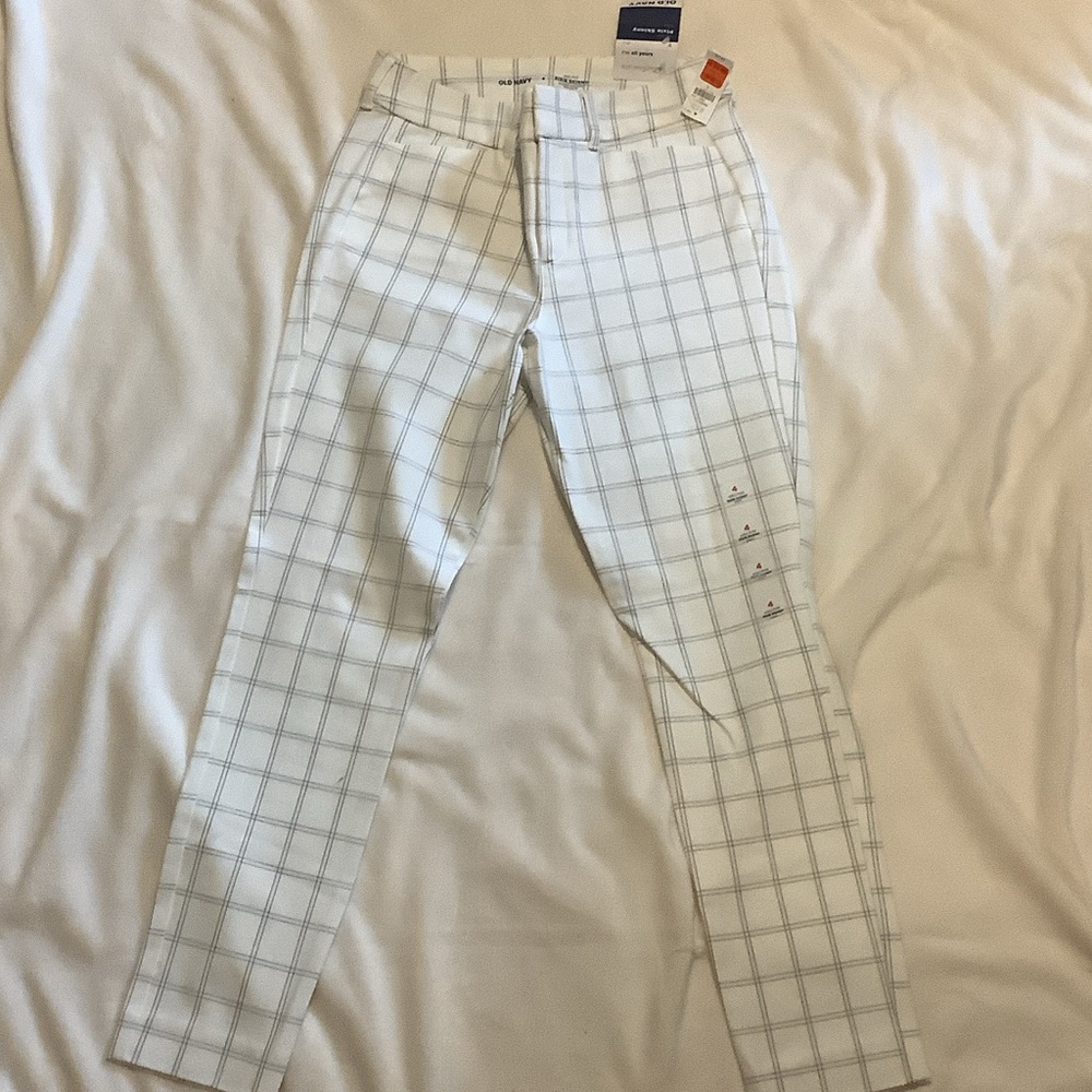 Old Navy Women's White Checkered Skinny Jeans